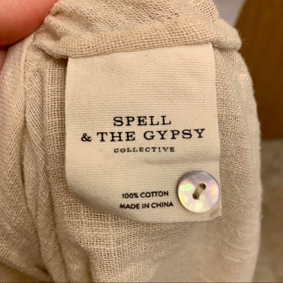 ๐ฐSOLD๐ฐ ๐Spell & the Gypsy Paloma blouse๐ - Picture 8 of 10